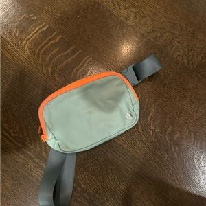 Lululemon belt bag